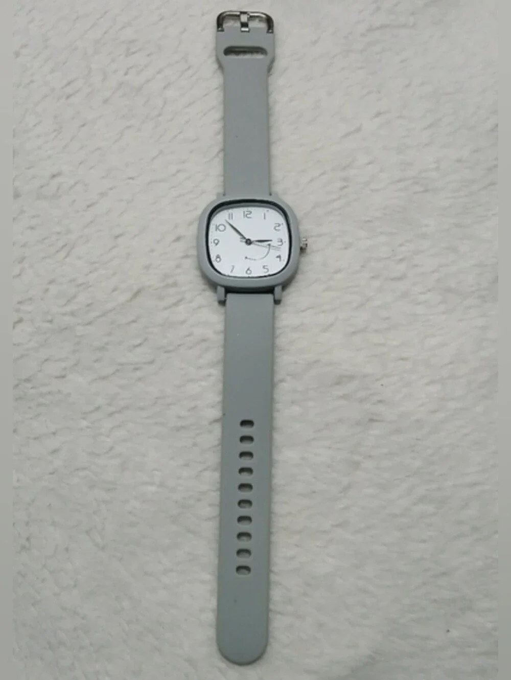 Cute Unisex Light Gray Smiley face Watch. Great for all ages, and as a nice gift